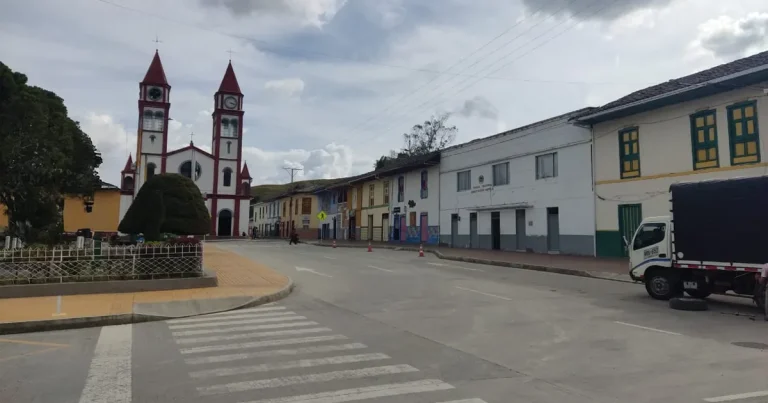 San Félix clama por corregidor tras doce años de ausencia
