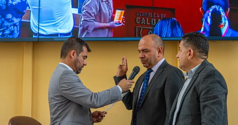 Luis Alberto Giraldo asume vicepresidencia en Asamblea de Caldas