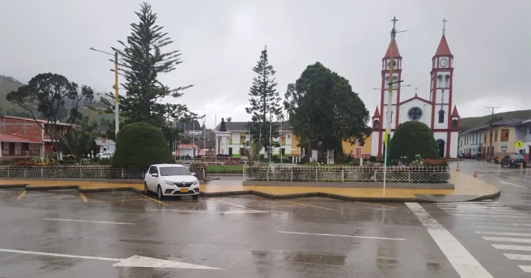 Dos años sin corregidor en San Félix: la respuesta que no responde
