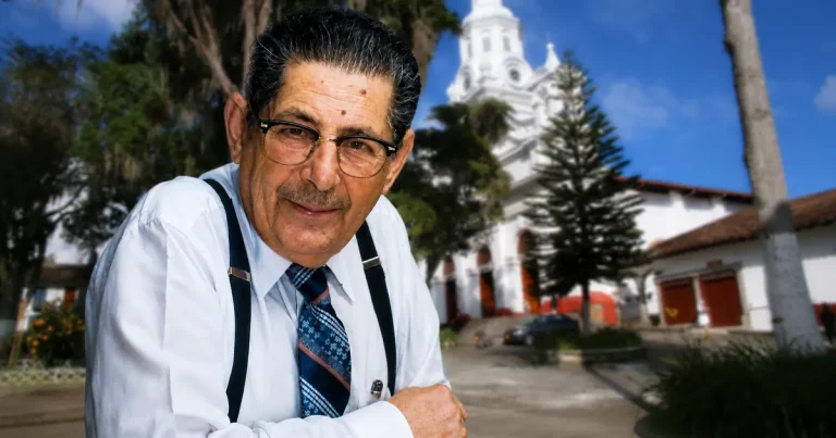 Foto Gómez, el hombre que guardó a Salamina dentro de una cámara